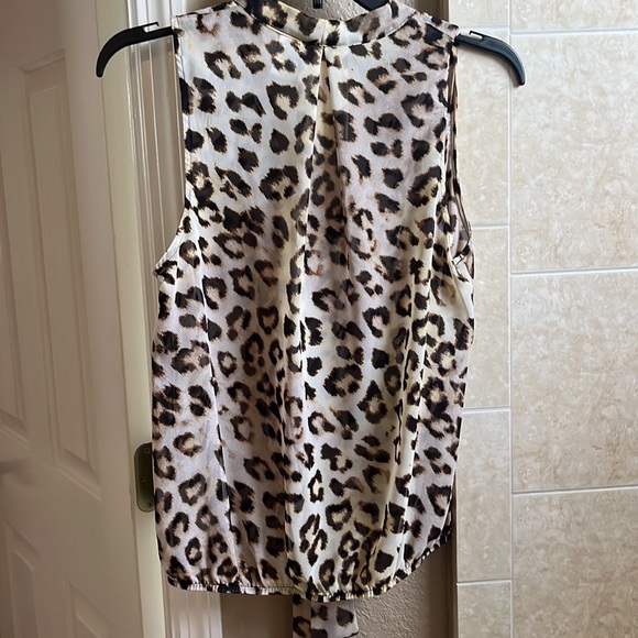 Top - Picture 4 of 4